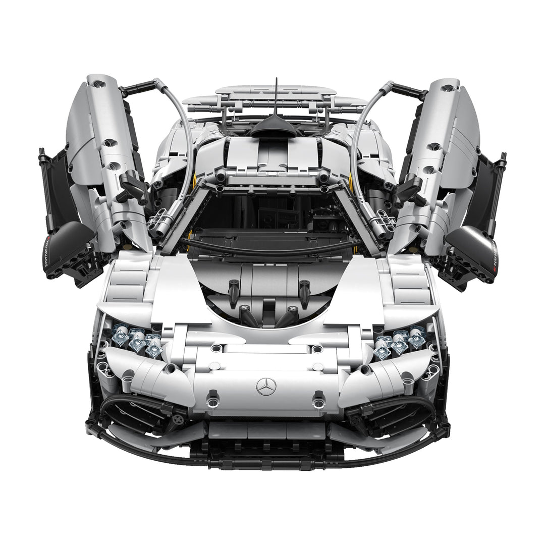 Brick CaDA Master 1:8 Mercedes-AMG ONE C61503W CaDA Doublee_CaDA