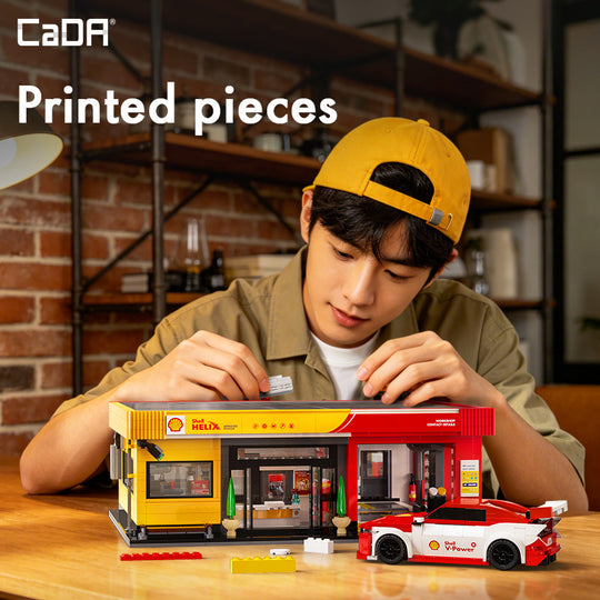 CaDA Bricks Shell Service Station C66025W